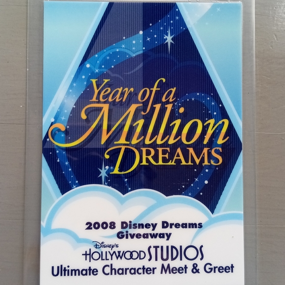 Disney World Year of A Million Dreams Pass and Book of 15 Character Signatures - Picture 2 of 13